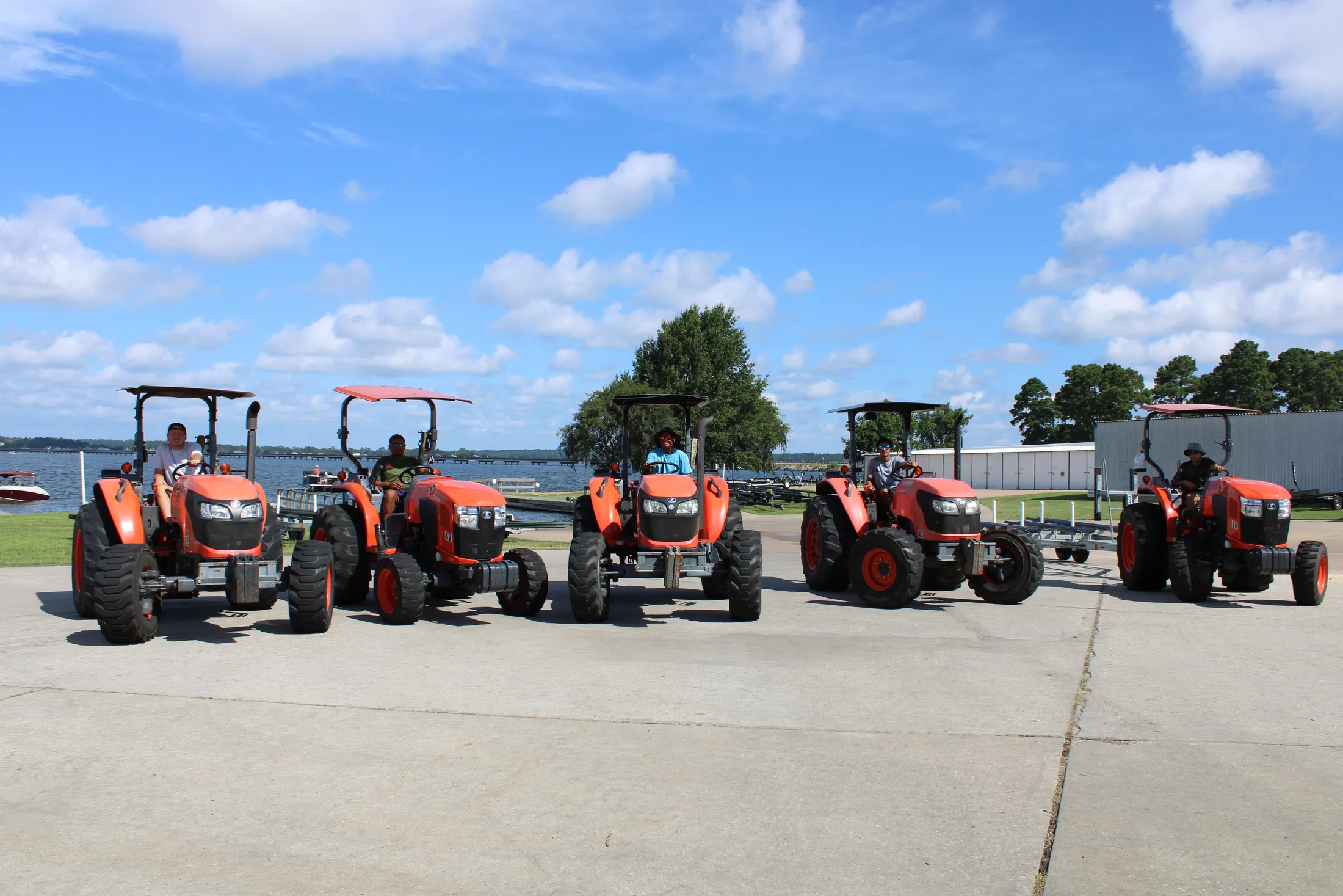Unlimited Valet Launch at E-Z Boat Storage on Lake Conroe