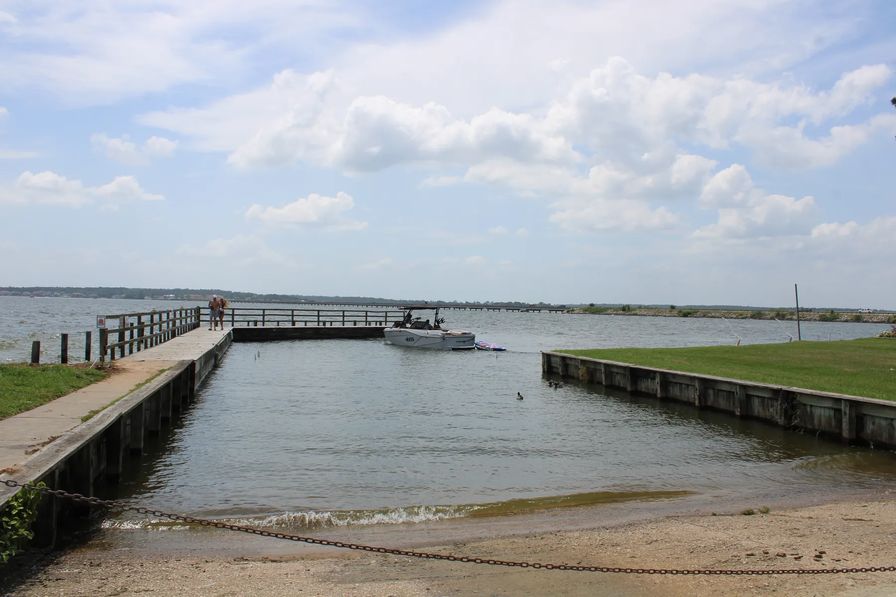 Deep-Water Launch Ramps at E-Z Boat Storage on Lake Conroe