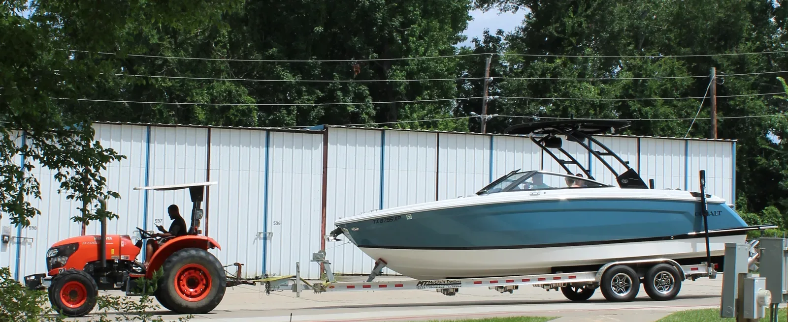 Unlimited Valet Launch at E-Z Boat Storage on Lake Conroe